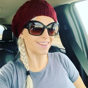 Meet your Posher, Leah